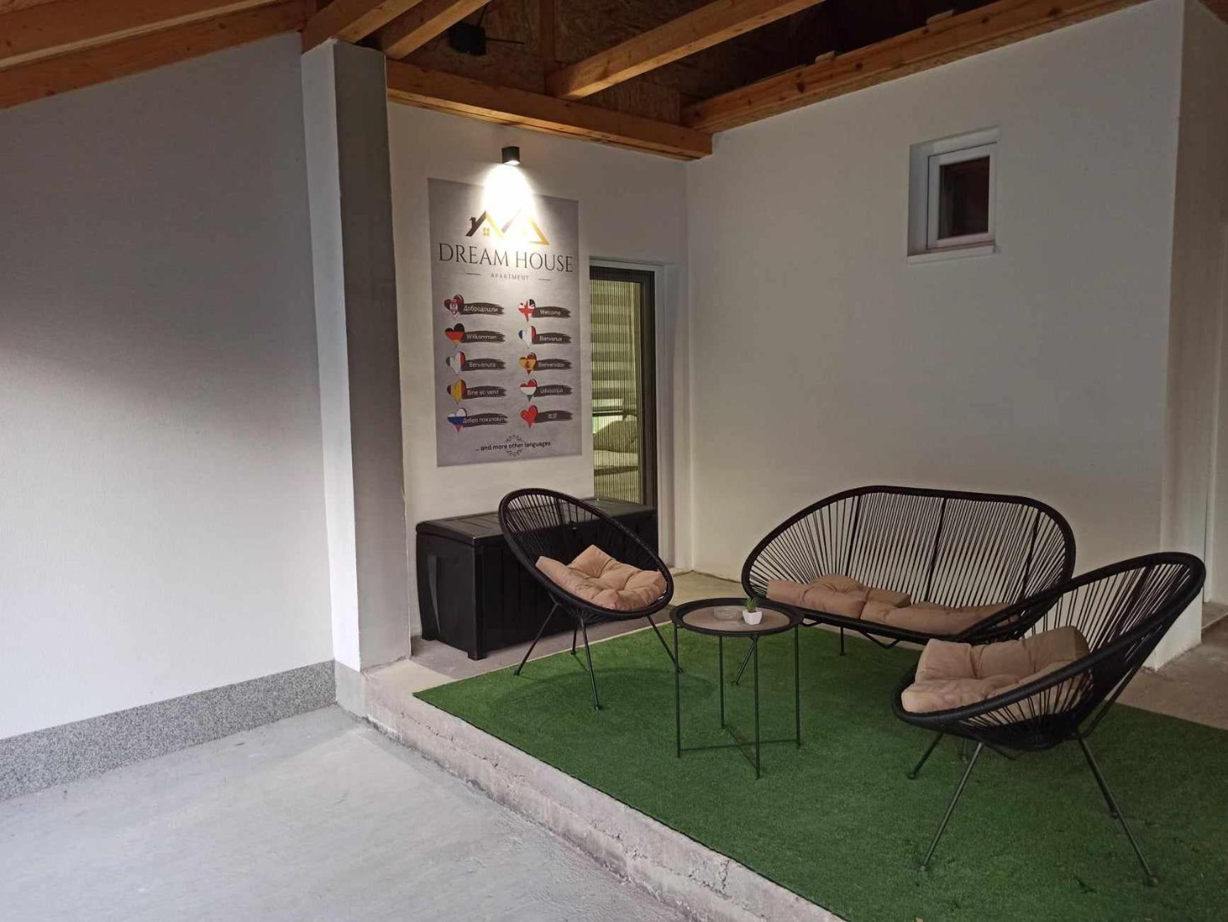 Dream House Apartment Vrsac Exterior photo